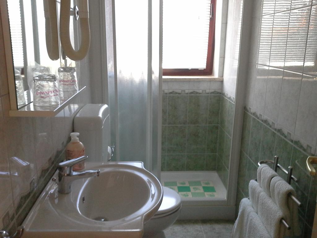 Apartments Liliana Pula Phòng bức ảnh